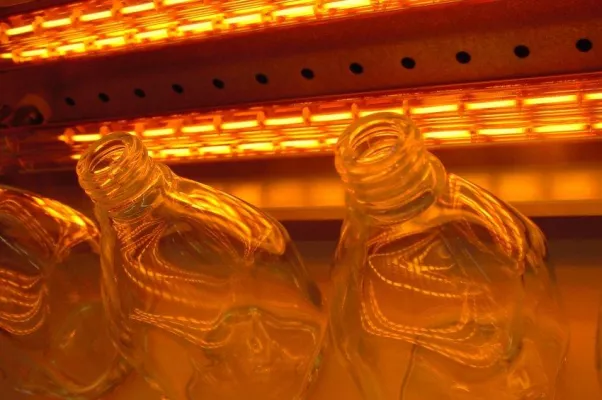 Rapid glass heating for molding