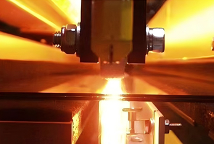 Laser temperature gun for glass